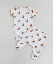 Conjunto Body Manga Curta e Calça Bebê Unissex | Yin Yang