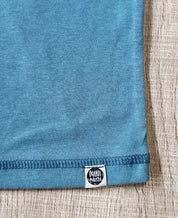 Regata Infantil Unissex MiniMalista | Liso Azul Retrô