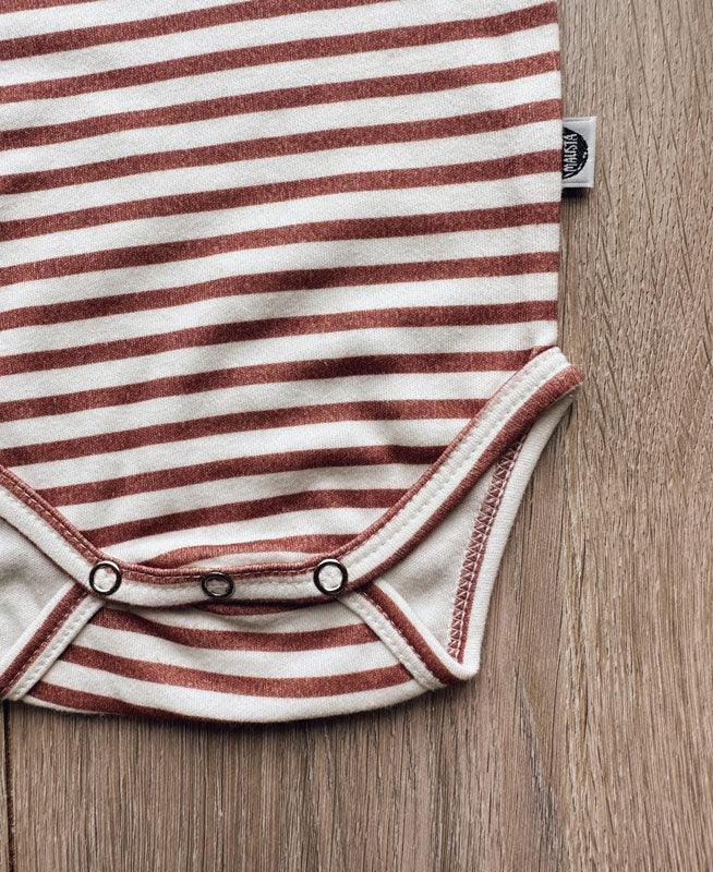 Body de Bebê Manga Curta Unissex | Listrinhas Chutney - MiniMalista Baby - 0.3, 0.45, b2b, Baby, black-friday, com-desconto-mm10, Meia Estação, Menino, Neutro, new, tab-tam-body-curto, Unissex -bebê-minimalista-estiloso