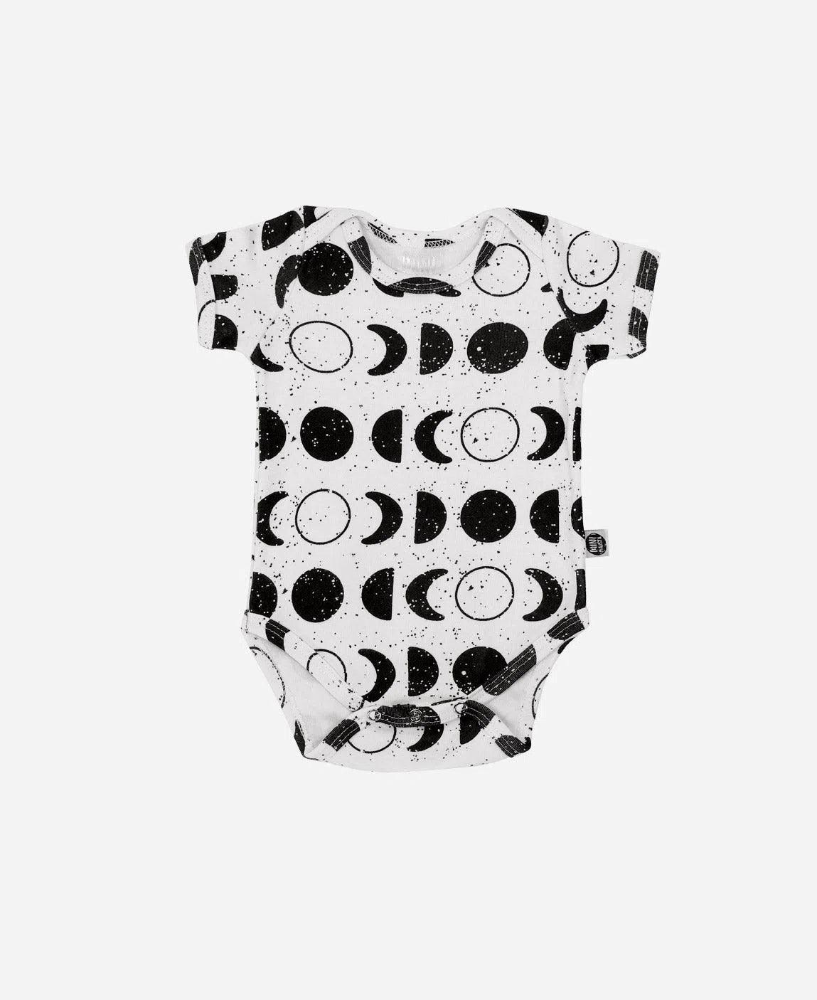 Body de Bebê Manga Curta Unissex | Lunar - MiniMalista Baby - 0.45, b2b, Baby, black-friday, Meia Estação, Menina, Neutro, outlet, SALE-FINAL, tab-tam-body-curto, Unissex -bebê-minimalista-estiloso