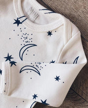 Body de Bebê Manga Longa Unissex | Midnight - MiniMalista Baby - 0.3, Ano Novo, anonovo, b2b, Baby, Best, black-friday, Frio, Menina, Neutro, outlet, Reveillon, SALE-FINAL, tab-tam-body-manga-longa, Unissex, Winter Sale 40% -bebê-minimalista-estiloso