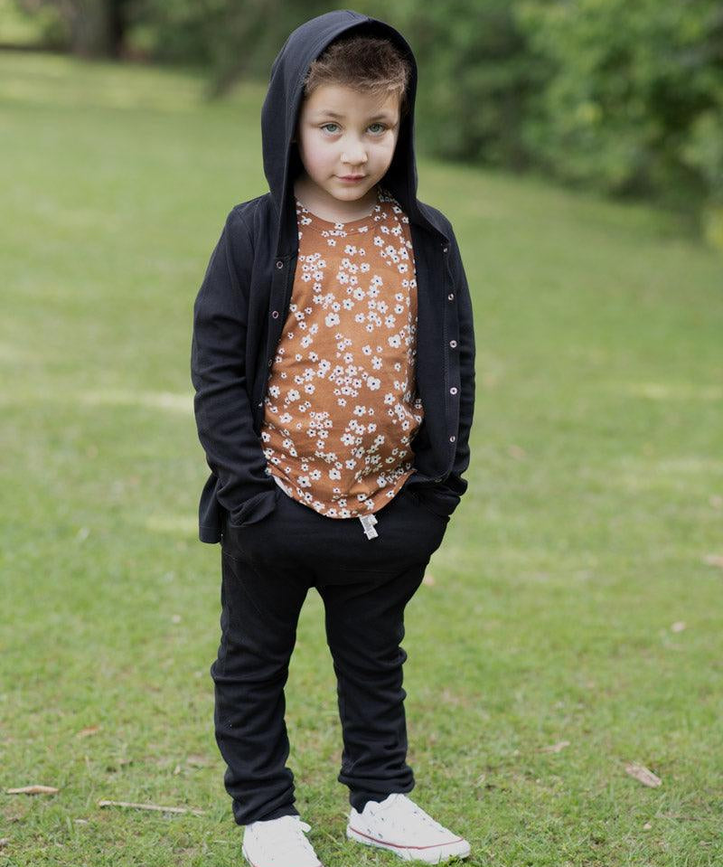 Calça Bolsão Unissex MiniMalista | Liso Preto - MiniMalista Baby - 0.2, b2b, Baby, black-friday, com-desconto-mm10, Kids, Meia Estação, Menino, Neutro, tab-tam-calça-bolsão-kids, Unissex -bebê-minimalista-estiloso