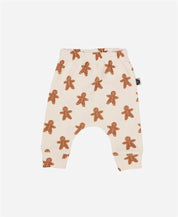 Calça de Bebê Harém Unissex | Gingerbread - MiniMalista Baby - 0, b2b, Baby, Christmas, com-desconto-mm10, Meia Estação, Menina, natal, Neutro, tab-tam-calça-harem-bebe, Unissex, Xmas -bebê-minimalista-estiloso
