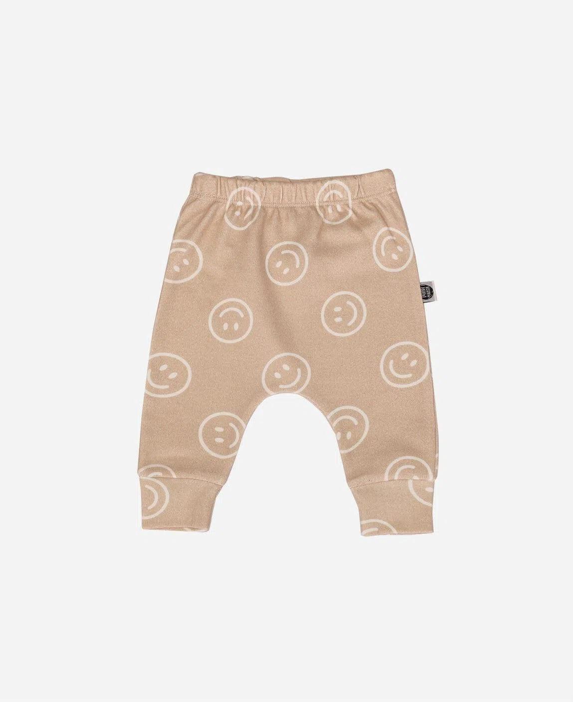 Calça de Bebê Harém Unissex | Smiley - MiniMalista Baby - 0.3, b2b, Baby, black-friday, com-desconto-mm10, Meia Estação, Menino, Neutro, tab-tam-calça-harem-bebe, Unissex -bebê-minimalista-estiloso