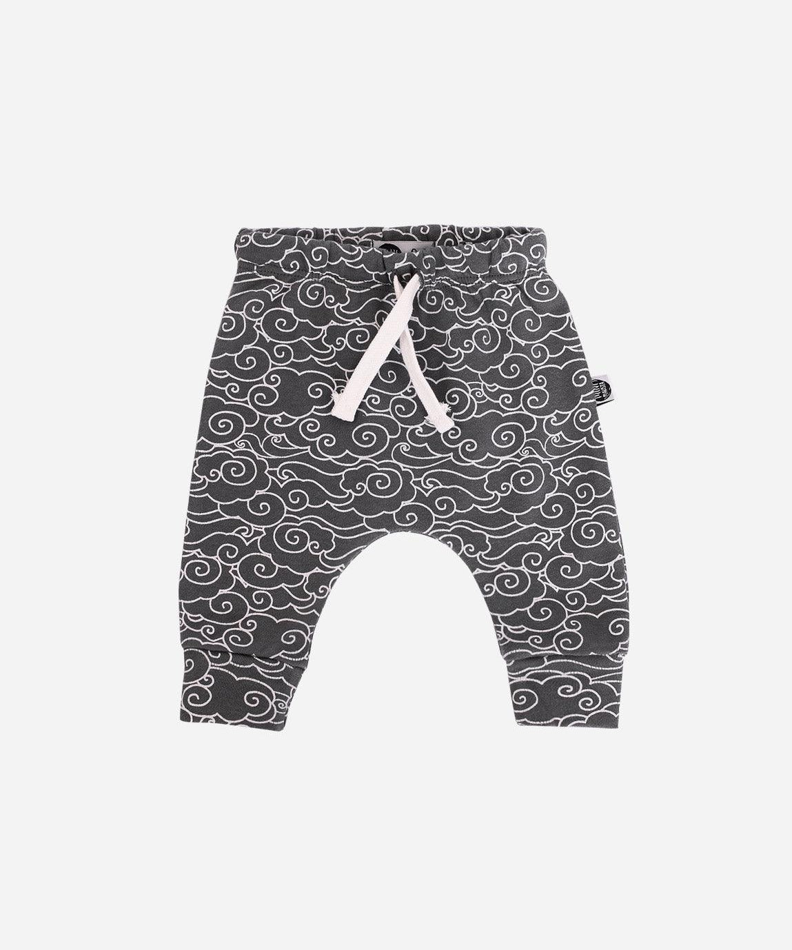 Calça Harém Cadarço Unissex | Dreamy - MiniMalista Baby - 0.3, 0.45, b2b, Baby, black-friday, Kids, Meia Estação, Menino, Neutro, outlet, SALE-FINAL, tab-tam-calça-harem-bebe, Unissex, Winter Sale 40% -bebê-minimalista-estiloso