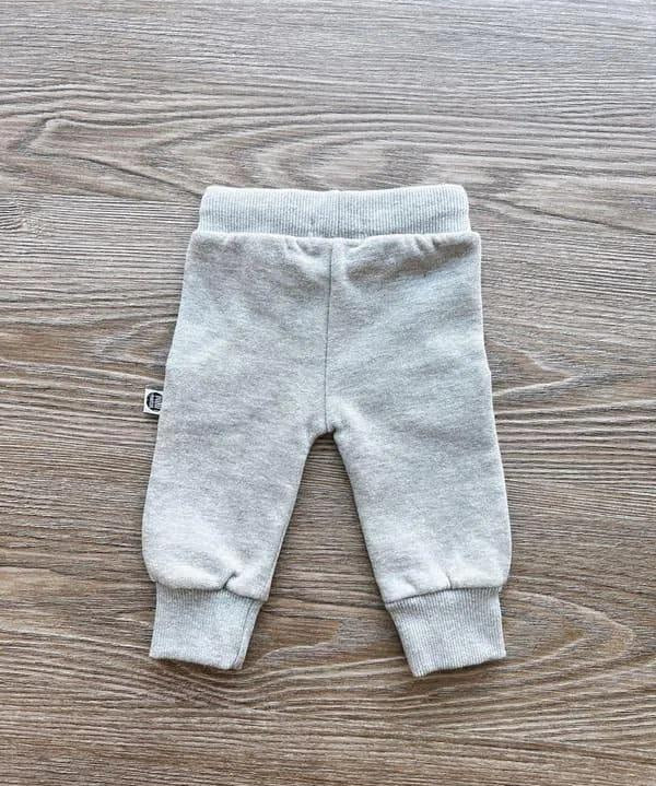 Calça Moletom Unissex Peluciado MiniMalista | Liso Mescla Médio - MiniMalista Baby - 0.45, b2b, Baby, black-friday, com-desconto-mm10, Frio, Menino, SALE-FINAL, tab-tam-calca-moletom, tab-tam-calça-molet-bebe, tam-tam-calça-bolsao-bebe, Winter Sale 30% -bebê-minimalista-estiloso