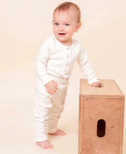 Calça Unissex Slim Canelado MiniMalista | Liso Branco Off - MiniMalista Baby - 0.25, 0.3, Ano Novo, anonovo, b2b, Baby, Best, black-friday, com-desconto-mm10, Frio, Kids, Menina, Neutro, new, Reveillon, tab-tam-calça-slim, Unissex -bebê-minimalista-estiloso