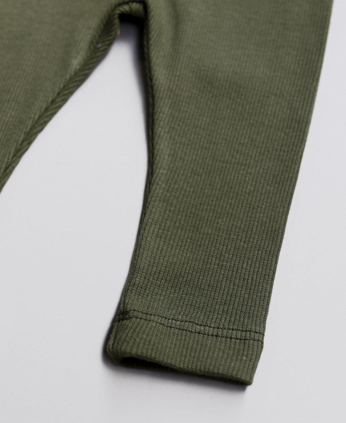 Calça Unissex Slim Canelado MiniMalista | Liso Jungle Green - MiniMalista Baby - 0.2, b2b, Baby, black-friday, Christmas, com-desconto-mm10, Frio, Kids, Menino, Natal, tab-tam-calça-slim, Xmas -bebê-minimalista-estiloso