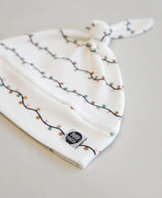 Touca Nó Recém-Nascido Unissex | Lights - MiniMalista Baby - 0.3, Ano Novo, b2b, Baby, black-friday, Christmas, com-desconto-mm10, Meia Estação, Menina, natal, Neutro, Reveillon, tab-tam-touca-nó, Unissex, Xmas -bebê-minimalista-estiloso