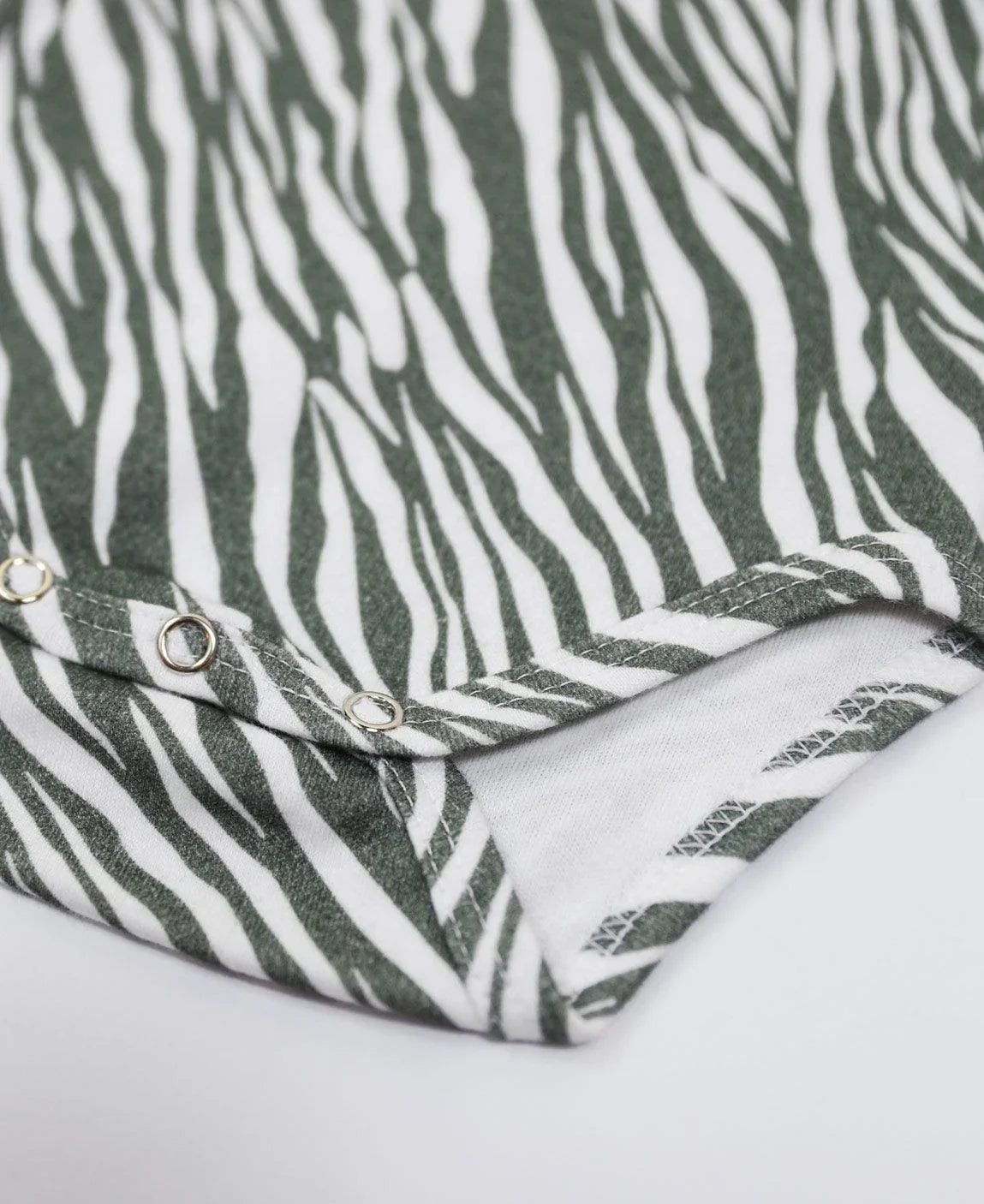 Body de Bebê Manga Longa Unissex | Zebra - MiniMalista Baby - 0.3, 0.45, b2b, Baby, black-friday, com-desconto-mm10, Frio, Menina, Menino, tab-tam-body-manga-longa -bebê-minimalista-estiloso