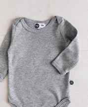 Conjunto Bebê Menino Calça + Body Longo + Babador | Mescla e Dreamy