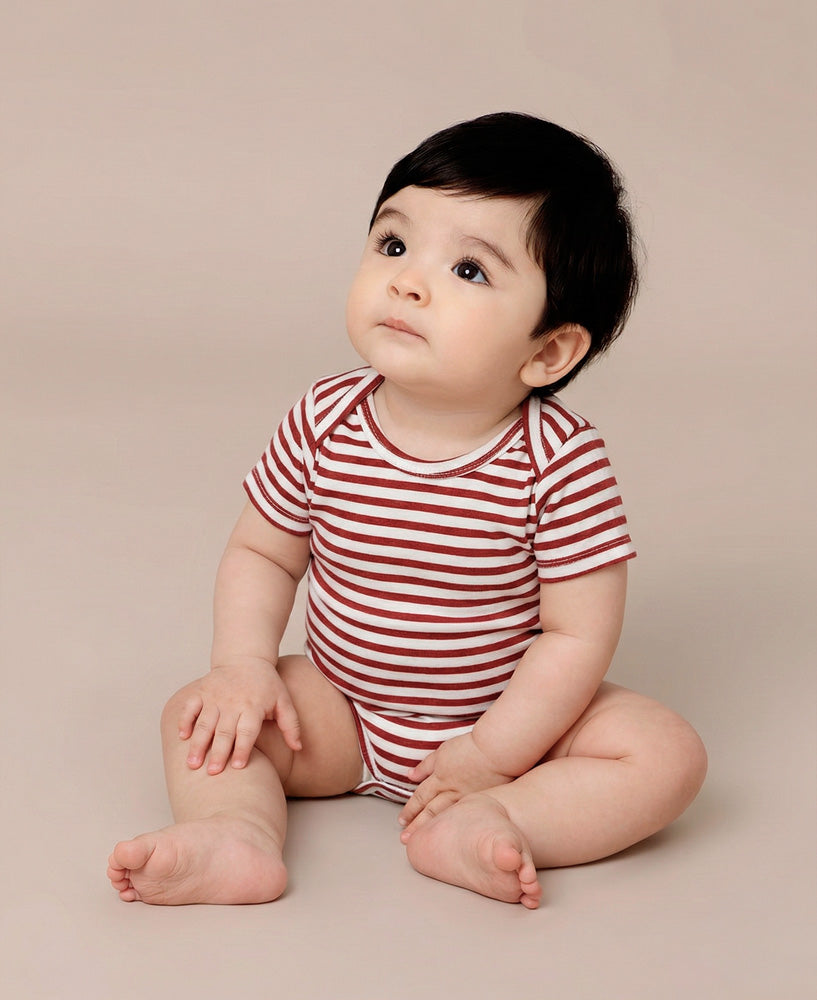 Body de Bebê Manga Curta Unissex | Listrinhas Vermelho