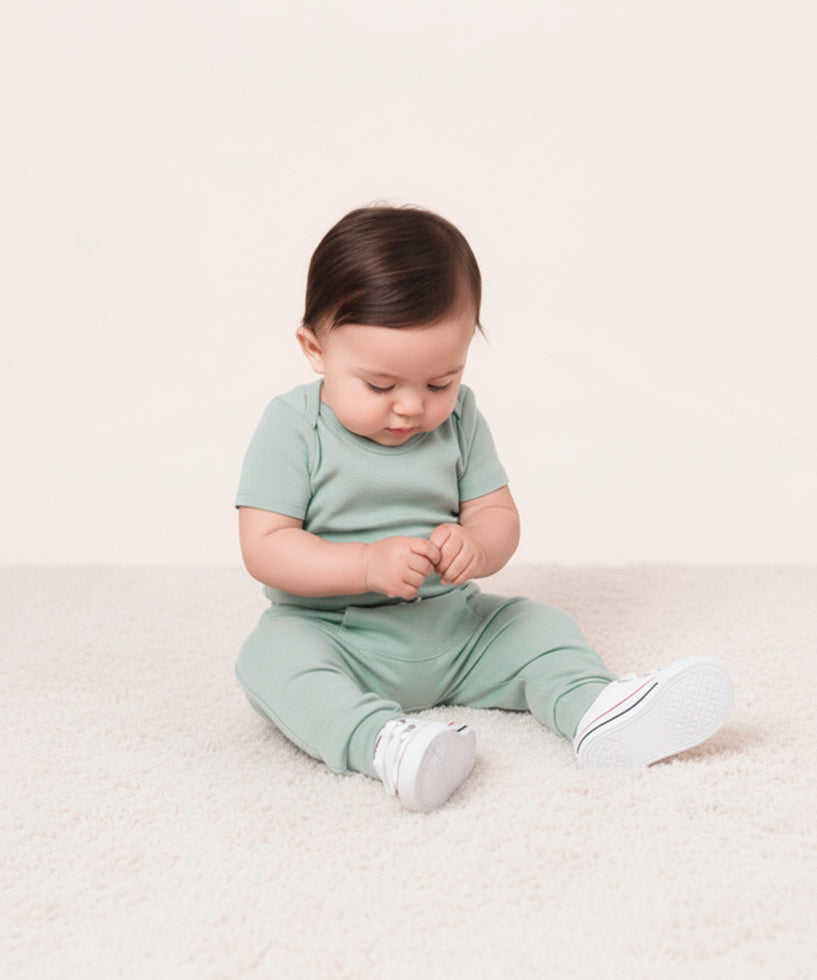 Body-de-bebe-manga-curta-unissex-menina-neutro-liso-verde-claro-eucalipto-algodao-menino-minimalista-baby-5.jpg