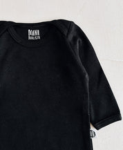 Conjunto Bebê Unissex Calça + Body Longo + Babador | Preto e Lunar