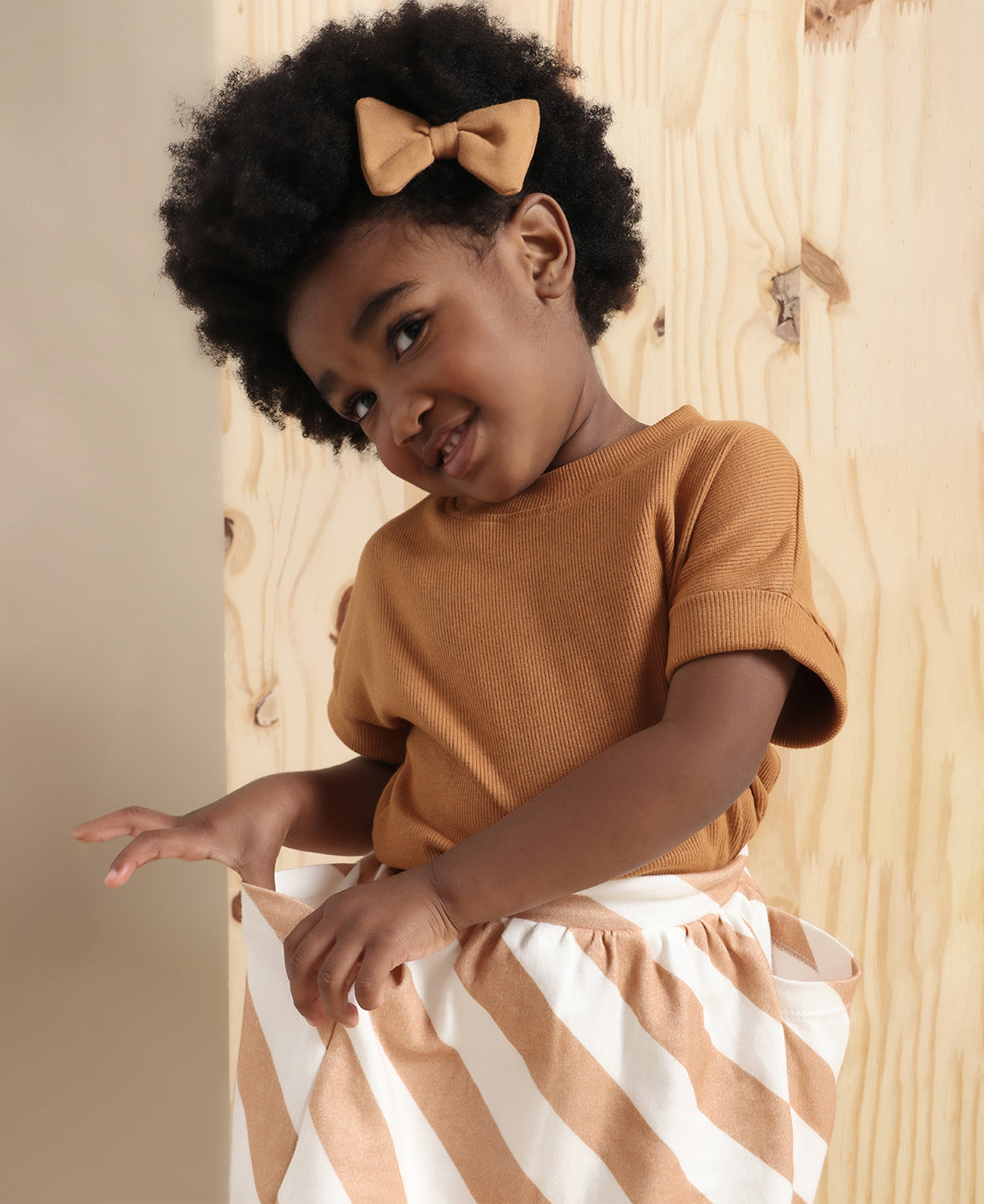 Saia Bolso Infantil | Listras Diagonais Bege