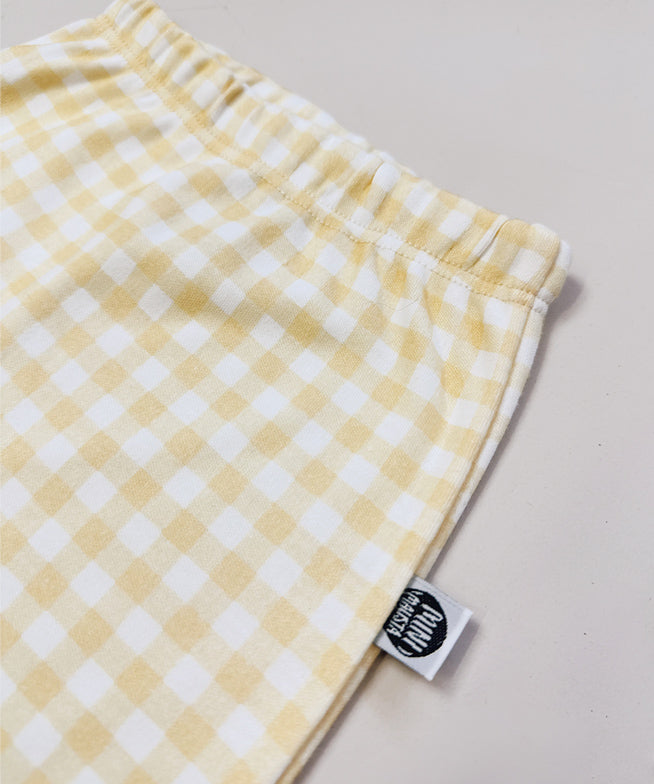 Calca-bebe-unissex-menina-cor-amarelo-vichy-amarelo-xadrez-quadriculado-bebe-minimalista-2.jpg