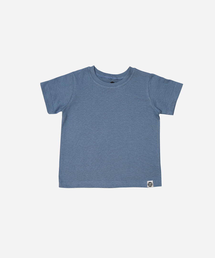 Camiseta-infantil-manga-longa-bebe-crianca-unissex-menino-liso-azul-medio-azul-retro.jpg