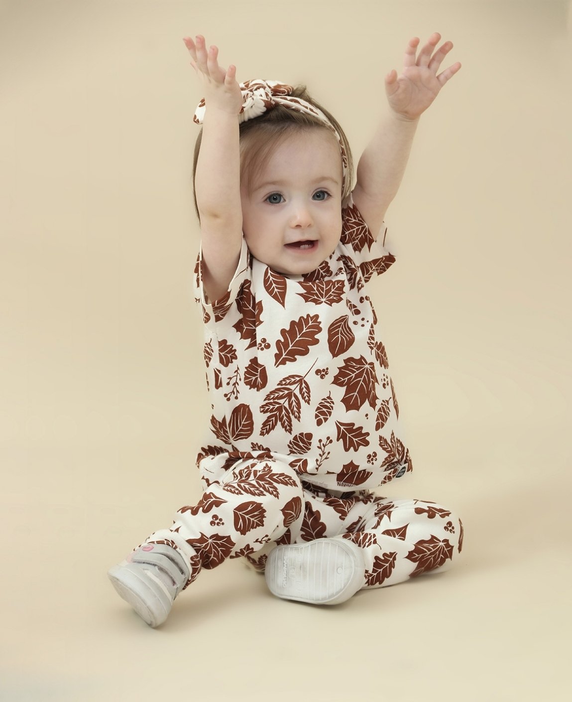 Look coordenado Fall MiniMalista: casaco moletom + Calça Legging Reta em estampa folhagem outono. Look infantil unissex outono, 100% algodão, do RN aos 5-6 anos, coleção especial.