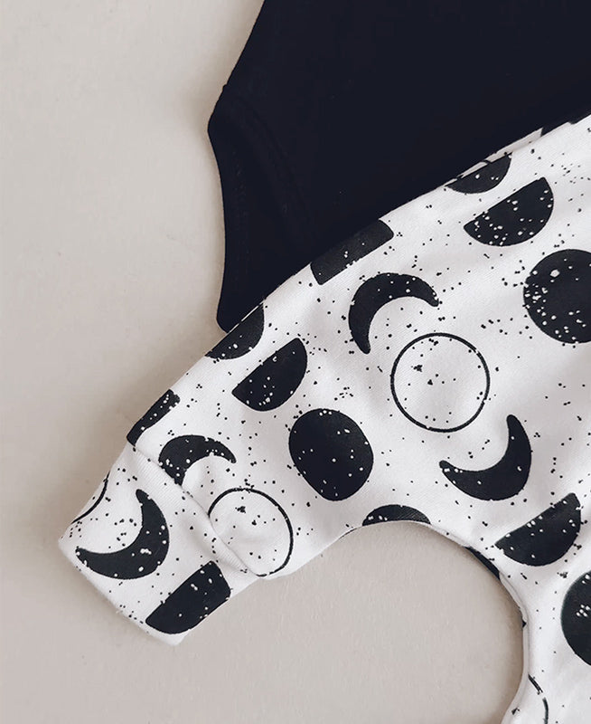 Conjunto Bebê Unissex Calça + Body Longo + Babador | Preto e Lunar