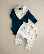 Conjunto Bebê Menino Calça + Body Longo + Babador | Azul Sky e Midnight