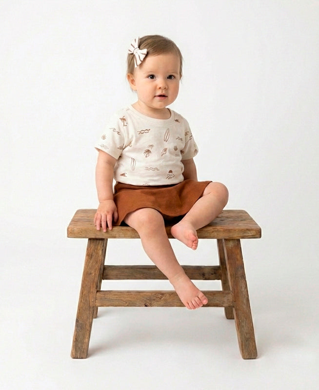 Conjunto Bebê Menina Verão Camiseta + Saia + Laço | Chocolate e Beach