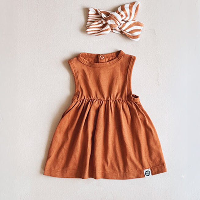 Conjunto-bebe-menina-verao-vestido-regata-liso-ginger-e-faixinha-swirl.jpg