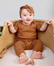 Conjunto Body Manga Curta e Calça Bebê Unissex | Bolinhas Outono