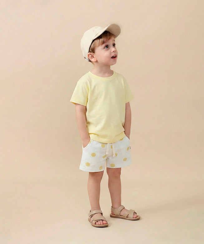 Conjunto-menino-infantil-bebe-crianca-bermuda-solar-solzinho-camiseta-manteiga-amarelo-1.jpg