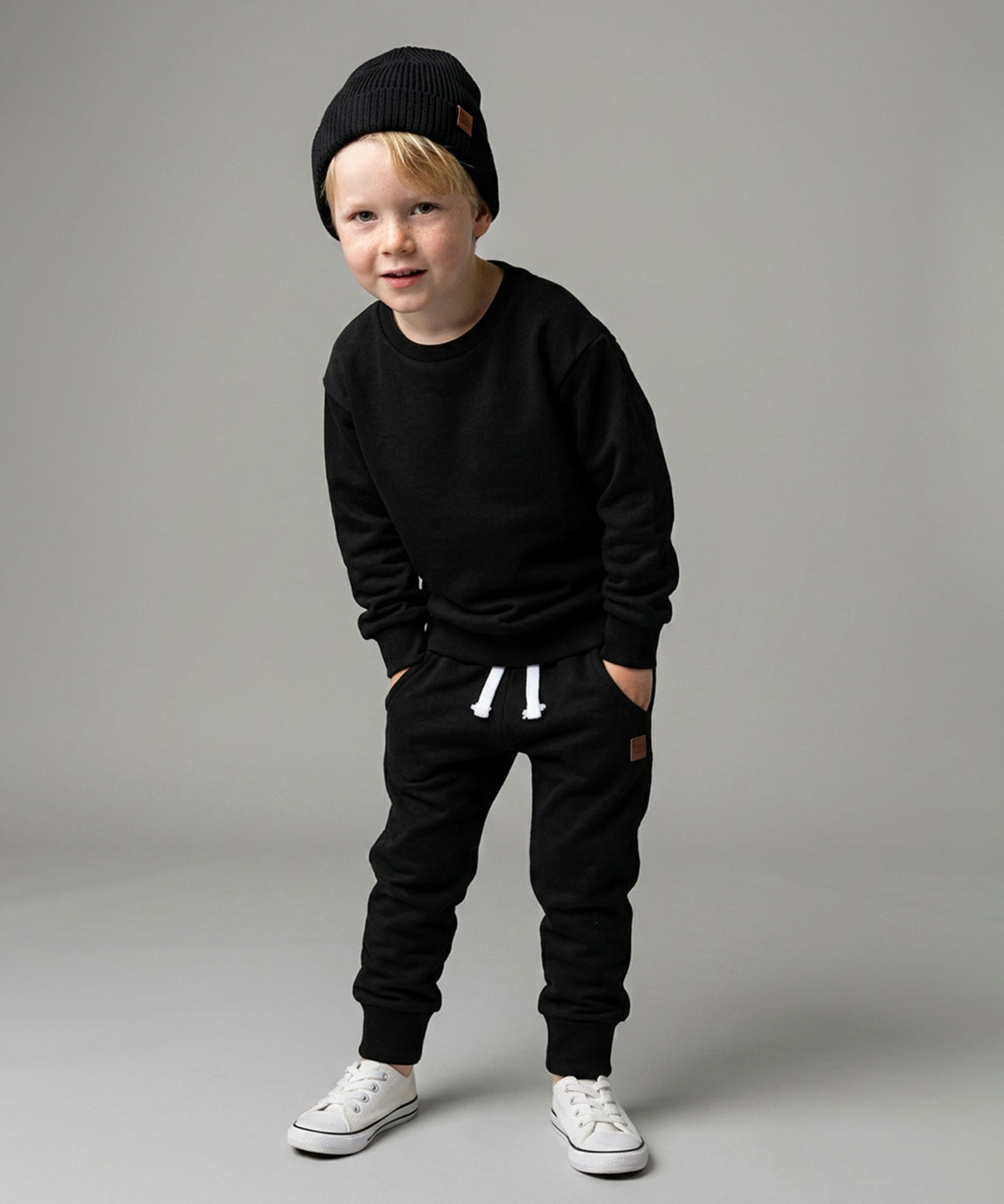 Conjunto-moletom-liso-preto-bebe-cor-lisa-preto-moletom-basico-menino-crianca-algodao-1.jpg