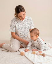 Kit Tal Mãe Tal Filho Camiseta Adulto + Macacão Bebê | Village