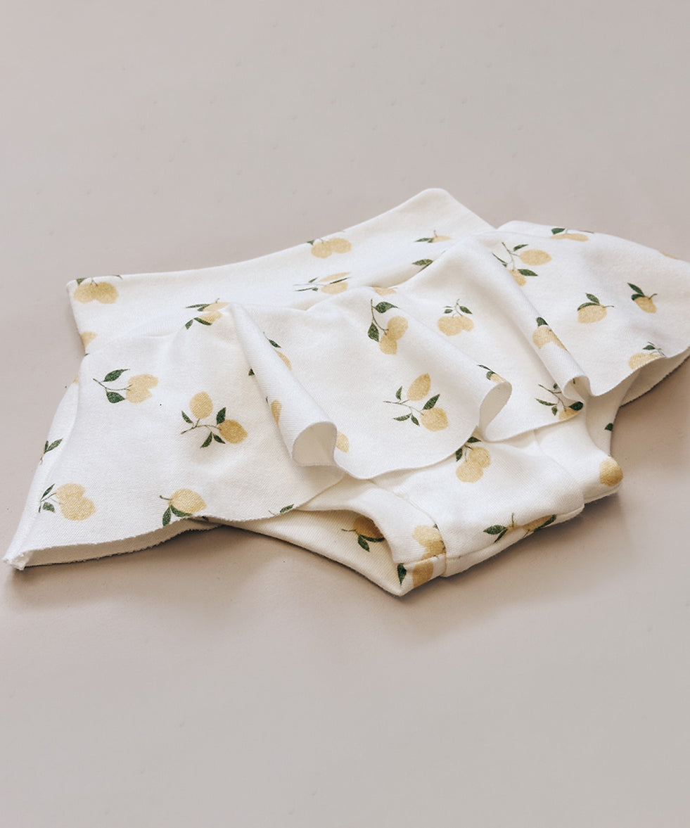 Saia-boomies-com-shorts-bebe-menina-minimalista-baby-limone-limoes-limaozinhos-3.jpg