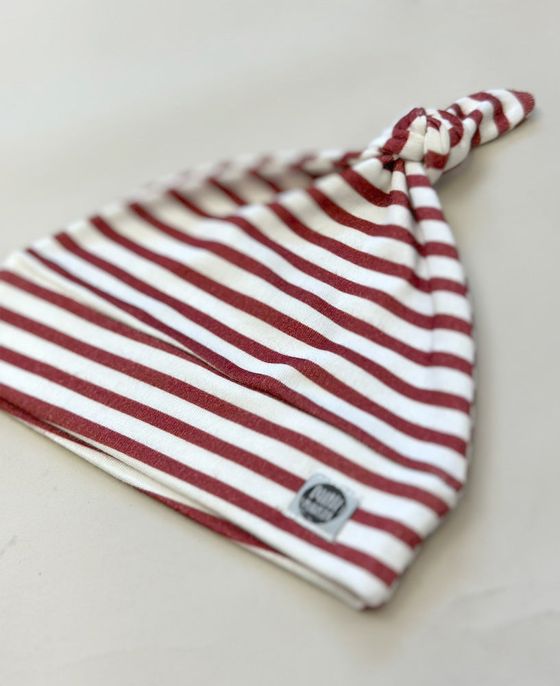 Touca Nó Recém-Nascido Unissex | Listrinhas Vermelho