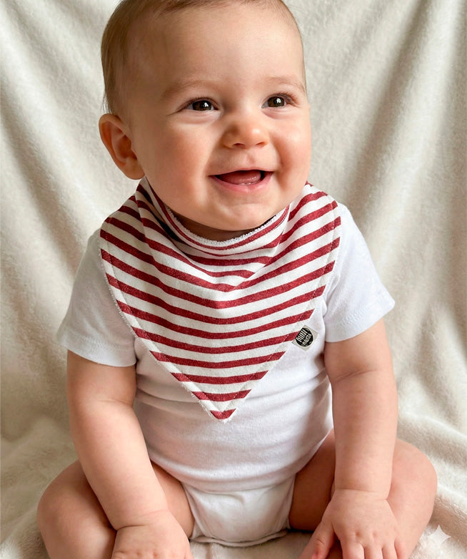 babador-bandana-atoalhado-bebe-minimalista-natal-listrinhas-vermelho-7.jpg