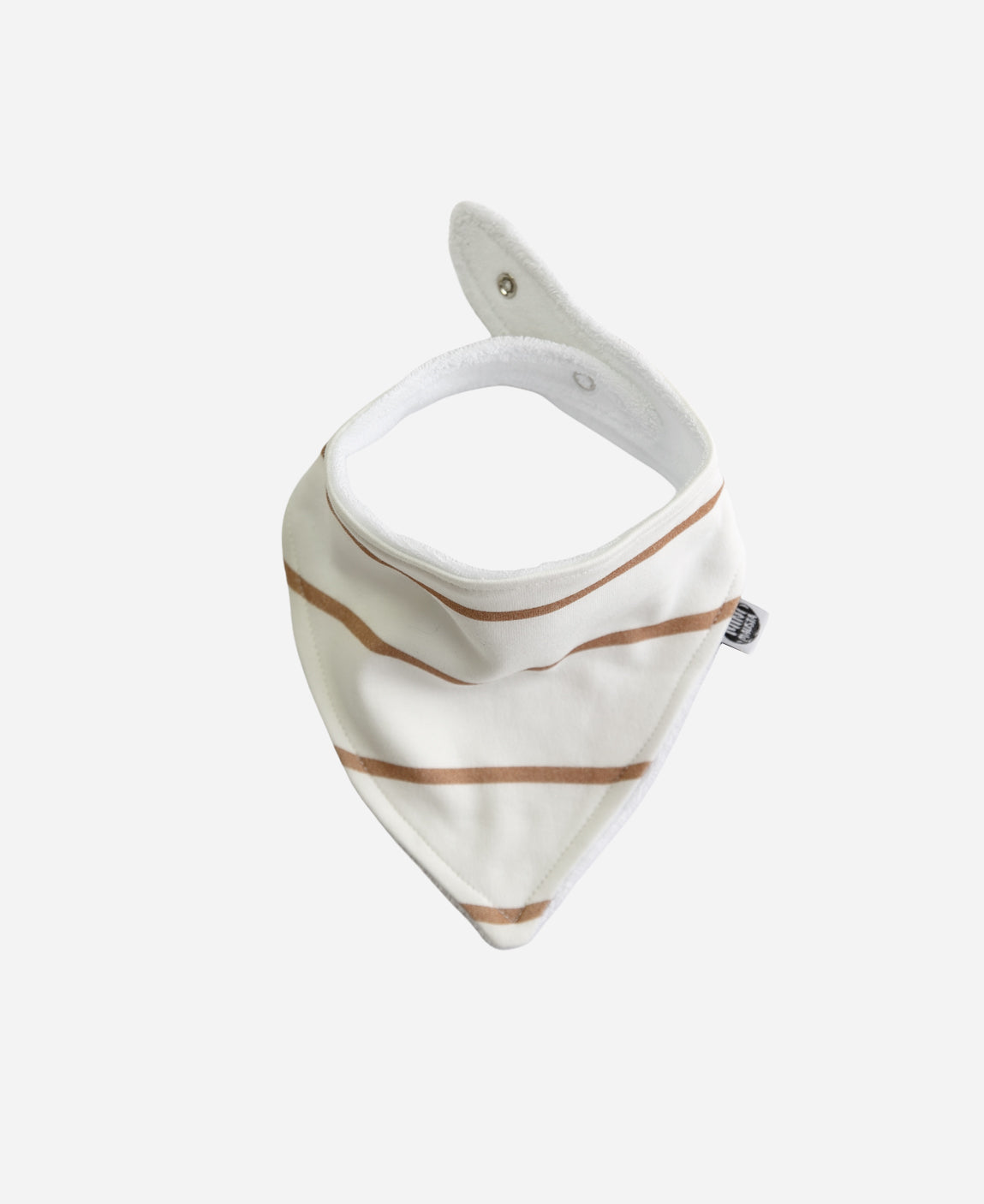 MiniMalista Babador Bandana Unissex em Listras Caramelo, vista frontal. Listras caramelo e Branco Off, 100% algodão. Babador de bebê estilo lenço, bandana bib unissex para menino e menina.