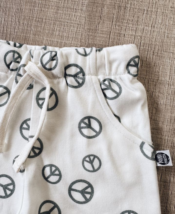 Bermuda Cargo Infantil Unissex | Peace and Love