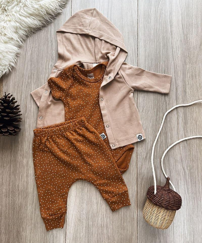 Body de Bebê Manga Curta Unissex | Bolinhas Outono - MiniMalista Baby - 0.4, b2b, Baby, black-friday, com-desconto-mm10, Meia Estação, Menina, tab-tam-body-curto -bebê-minimalista-estiloso