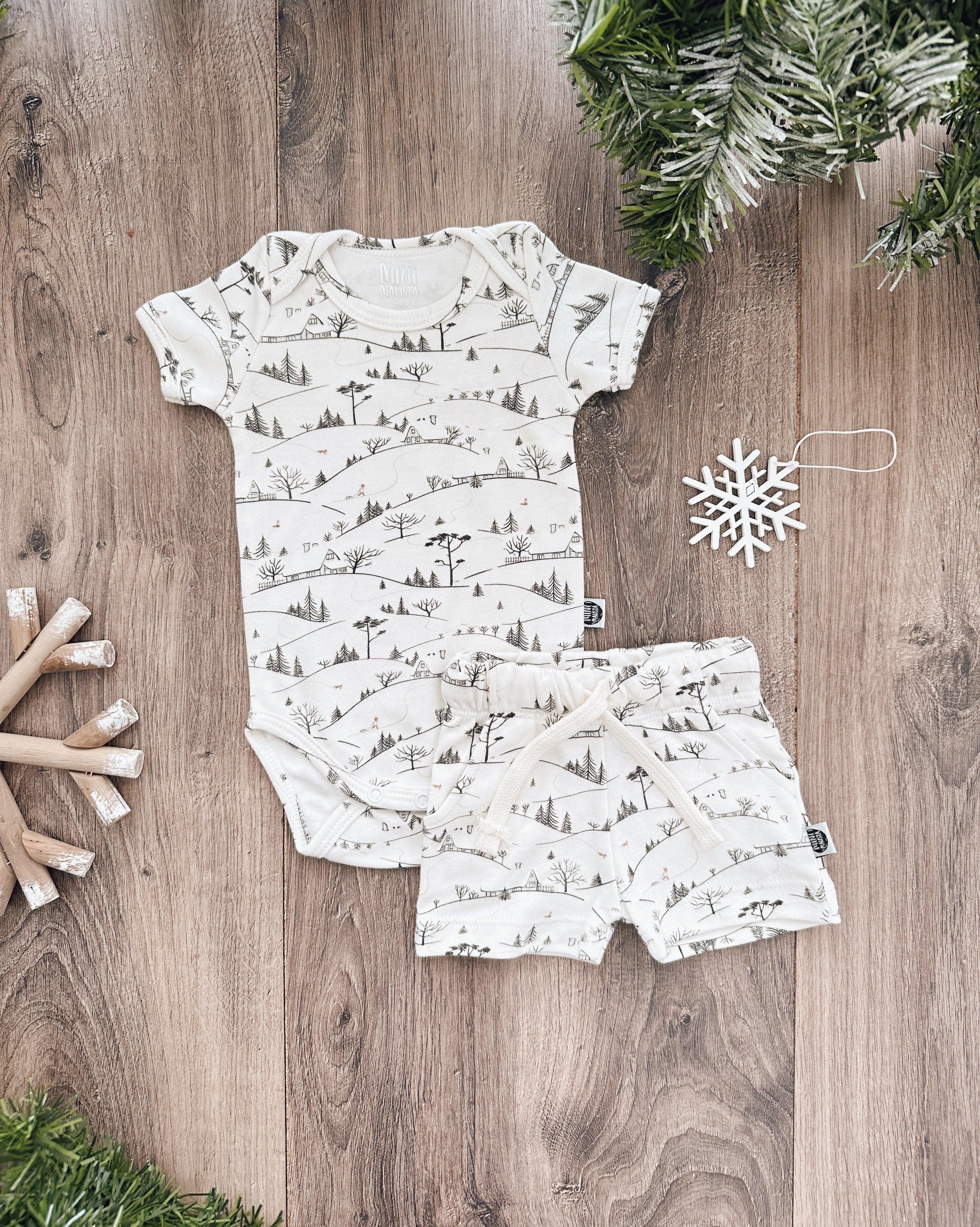 Body de Bebê Manga Curta Unissex | Village - MiniMalista Baby - 0, b2b, Baby, Christmas, com-desconto-mm10, Meia Estação, Menina, Menino, natal, Neutro, tab-tam-body-curto, Unissex, Xmas -bebê-minimalista-estiloso