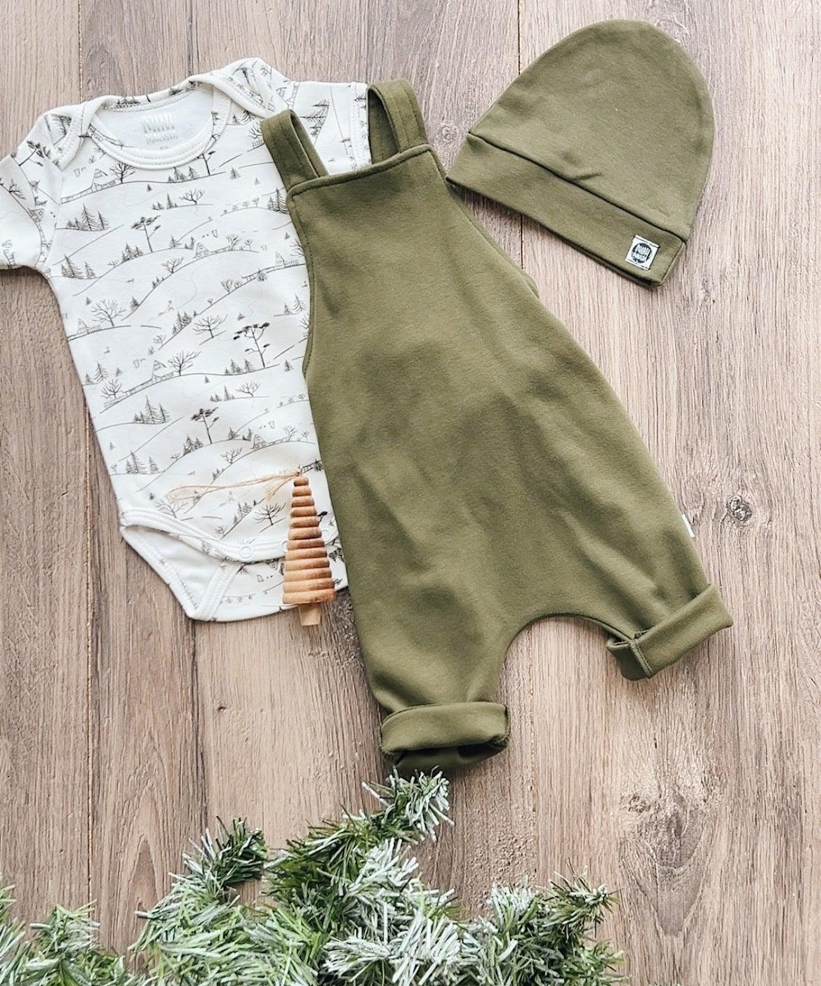 Body de Bebê Manga Curta Unissex | Village - MiniMalista Baby - 0, b2b, Baby, Christmas, com-desconto-mm10, Meia Estação, Menina, Menino, natal, Neutro, tab-tam-body-curto, Unissex, Xmas -bebê-minimalista-estiloso