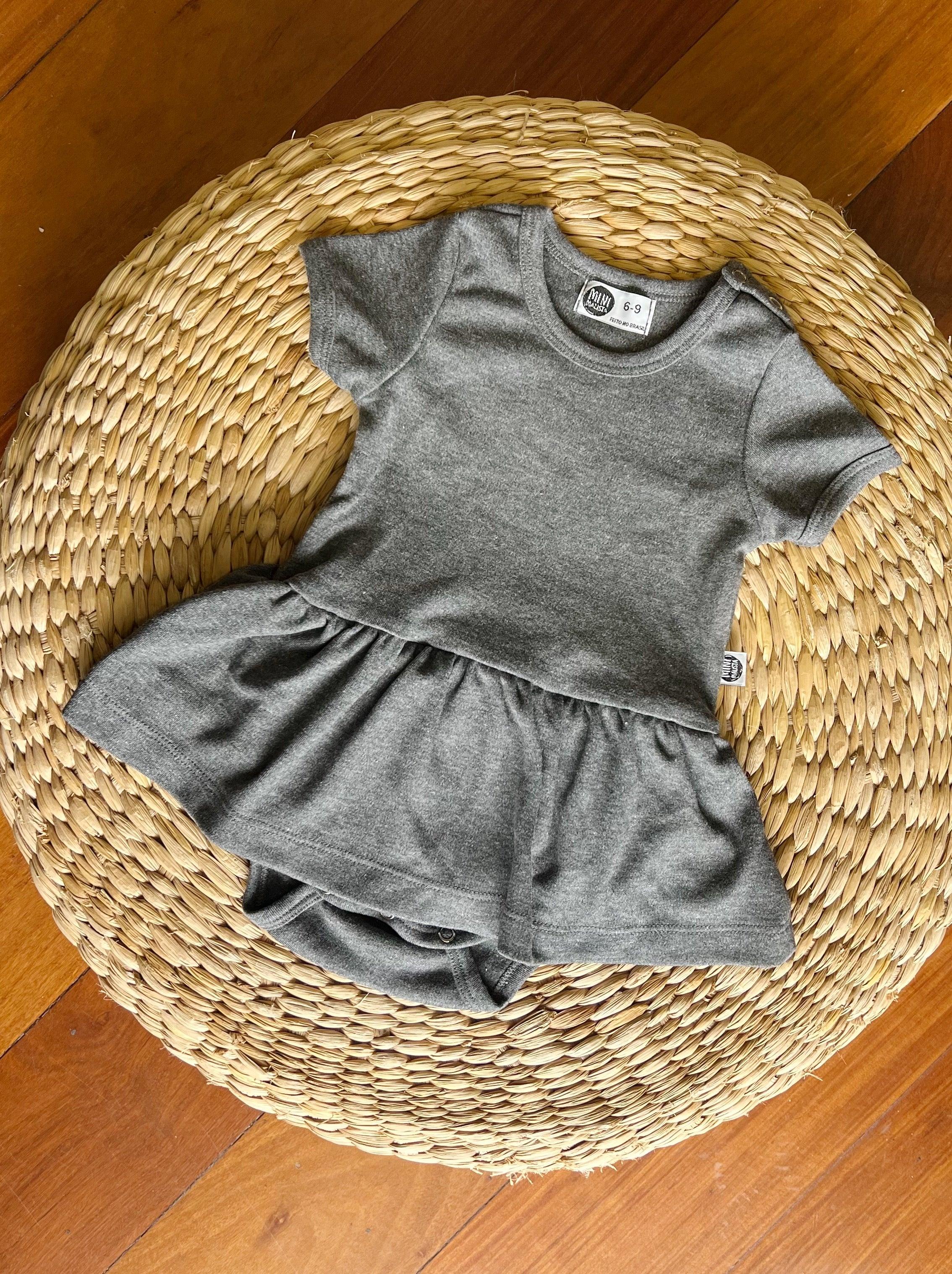 Body-Vestido de Bebê Manga Curta Unissex MiniMalista Liso | Mescla Escuro - MiniMalista Baby - b2b, Baby, com-desconto-mm10, Meia Estação, Menina, tab-tam-body-curto, tab-tam-body-vestido -bebê-minimalista-estiloso