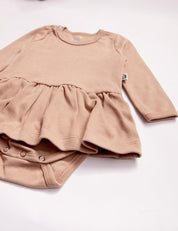Body-Vestido de Bebê Manga Longa MiniMalista | Liso Cinnamon - MiniMalista Baby - 0.3, b2b, Baby, black-friday, com-desconto-mm10, Frio, Menina, tab-tam-body-vestido -bebê-minimalista-estiloso
