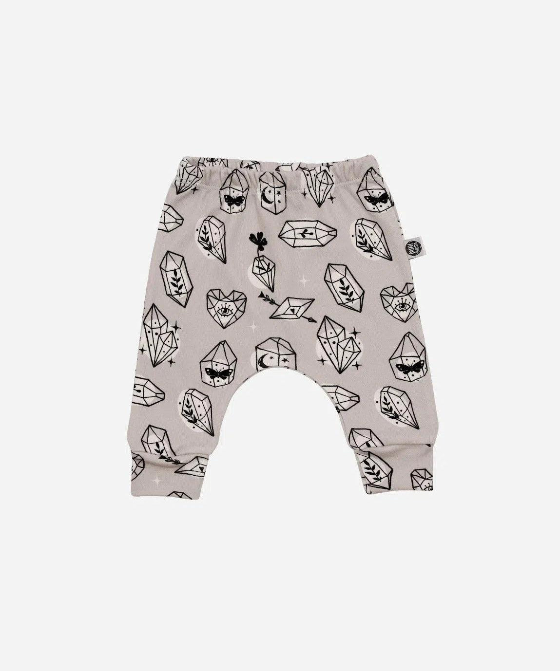 Calça de Bebê Harém Unissex | Crystal - MiniMalista Baby - 0, 0.4, 0.45, b2b, Baby, black-friday, Meia Estação, Menina, Neutro, outlet, SALE-FINAL, tab-tam-calça-harem-bebe, Unissex, Winter Sale 40% -bebê-minimalista-estiloso