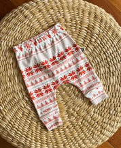 Calça de Bebê Harém Unissex Xmas Tricot - MiniMalista Baby - b2b, Baby, Christmas, com-desconto-mm10, Meia Estação, natal, Neutro, tab-tam-calça-harem-bebe, Unissex, Xmas -bebê-minimalista-estiloso