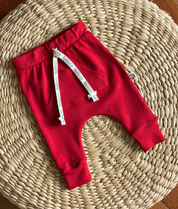 Calça de Bebê Unissex Bolsão MiniMalista Liso Real Red - MiniMalista Baby - 0, 0.3, b2b, Baby, black-friday, Christmas, com-desconto-mm10, Meia Estação, Natal, Neutro, tab-tam-calça-bolsão-kids, Unissex, Winter Sale 20%, Xmas -bebê-minimalista-estiloso