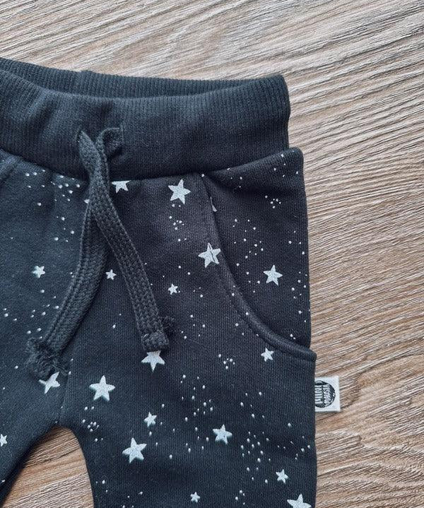 Calça Moletom Unissex Peluciado Unissex | Space - MiniMalista Baby - 0.45, b2b, Baby, black-friday, Frio, Kids, Menino, outlet, SALE-FINAL, tab-tam-calca-moletom, tab-tam-calça-molet-bebe, Winter Sale 40% -bebê-minimalista-estiloso