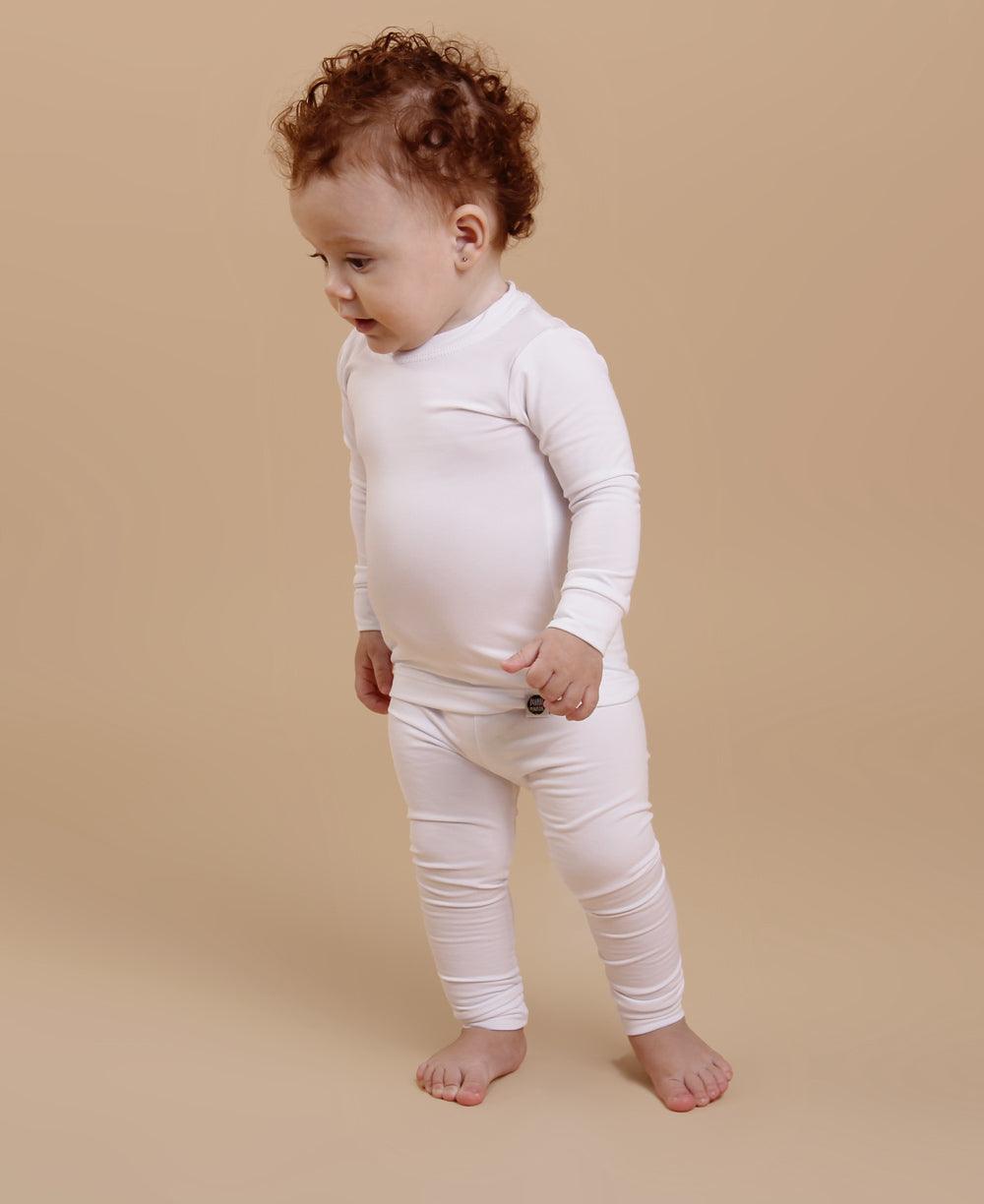 Calça Térmica de Bebê Unissex MiniMalista Liso Branco Algodão - MiniMalista Baby - anonovo, b2b, Baby, com-desconto-mm10, Frio, Menina, Menino, Neutro, tab-tam-calça-termica-bebe, tam-tam-calça-bolsao-bebe, Unissex -bebê-minimalista-estiloso