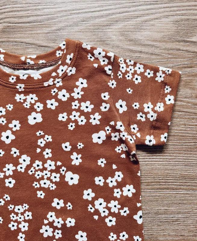Camiseta Infantil Manga Curta Unissex | Field - MiniMalista Baby - 0.3, b2b, black-friday, com-desconto-mm10, Kids, Meia Estação, Menina, tab-tam-camiseta-manga-curta -bebê-minimalista-estiloso
