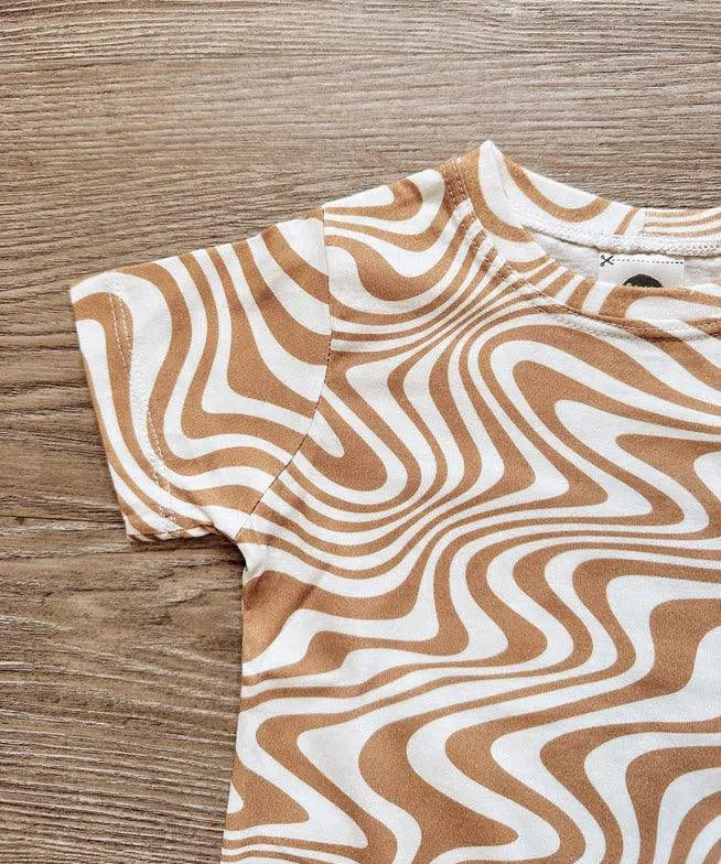Camiseta Infantil Manga Curta Unissex | Swirl - MiniMalista Baby - 0.3, b2b, black-friday, com-desconto-mm10, Kids, Meia Estação, Menino, tab-tam-camiseta-manga-curta -bebê-minimalista-estiloso