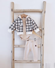 Casaco Capuz e Ziper Unissex Moletinho | Xadrez Plaid - MiniMalista Baby - 0.3, b2b, Baby, black-friday, com-desconto-mm10, Frio, Kids, Menino, Neutro, tab-medidas-casaco-capuz, tab-tam-casaco-capuz-ziper-bebe, Unissex, Winter Sale 30% -bebê-minimalista-estiloso