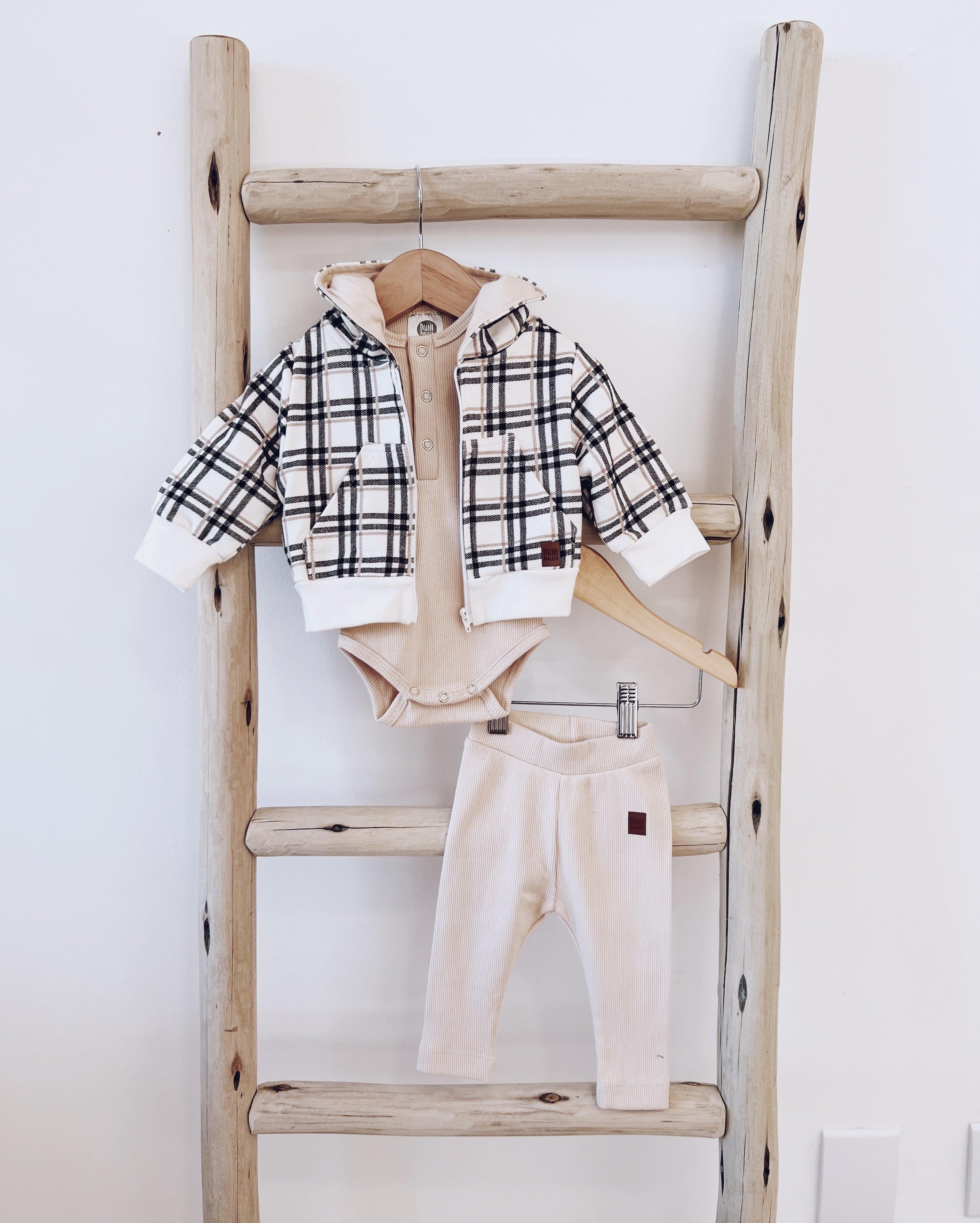 Casaco Capuz e Ziper Unissex Moletinho | Xadrez Plaid - MiniMalista Baby - 0.3, b2b, Baby, black-friday, com-desconto-mm10, Frio, Kids, Menino, Neutro, tab-medidas-casaco-capuz, tab-tam-casaco-capuz-ziper-bebe, Unissex, Winter Sale 30% -bebê-minimalista-estiloso