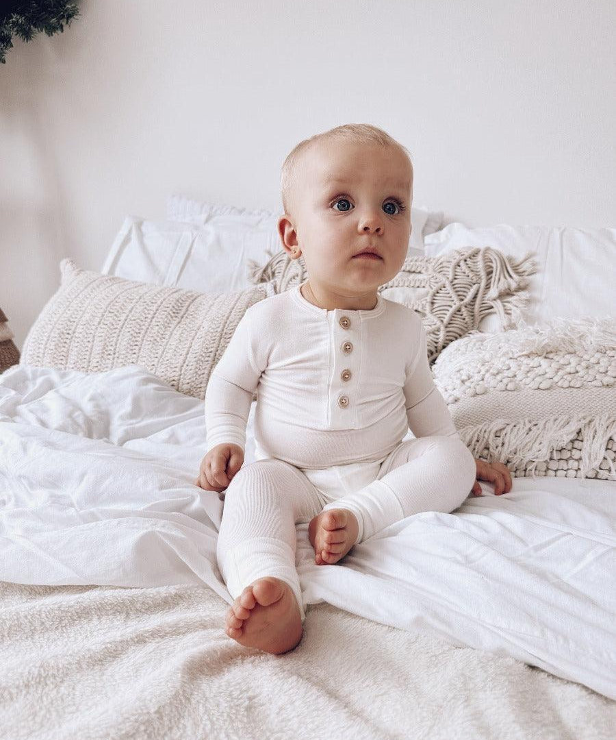 Conjunto Bebê Loungewear Slim Fit Liso - MiniMalista Baby - Ano Novo, anonovo, b2b, Baby, Meia Estação, Menina, Neutro, new, Reveillon, Roupa de usar em casa, Unissex -bebê-minimalista-estiloso